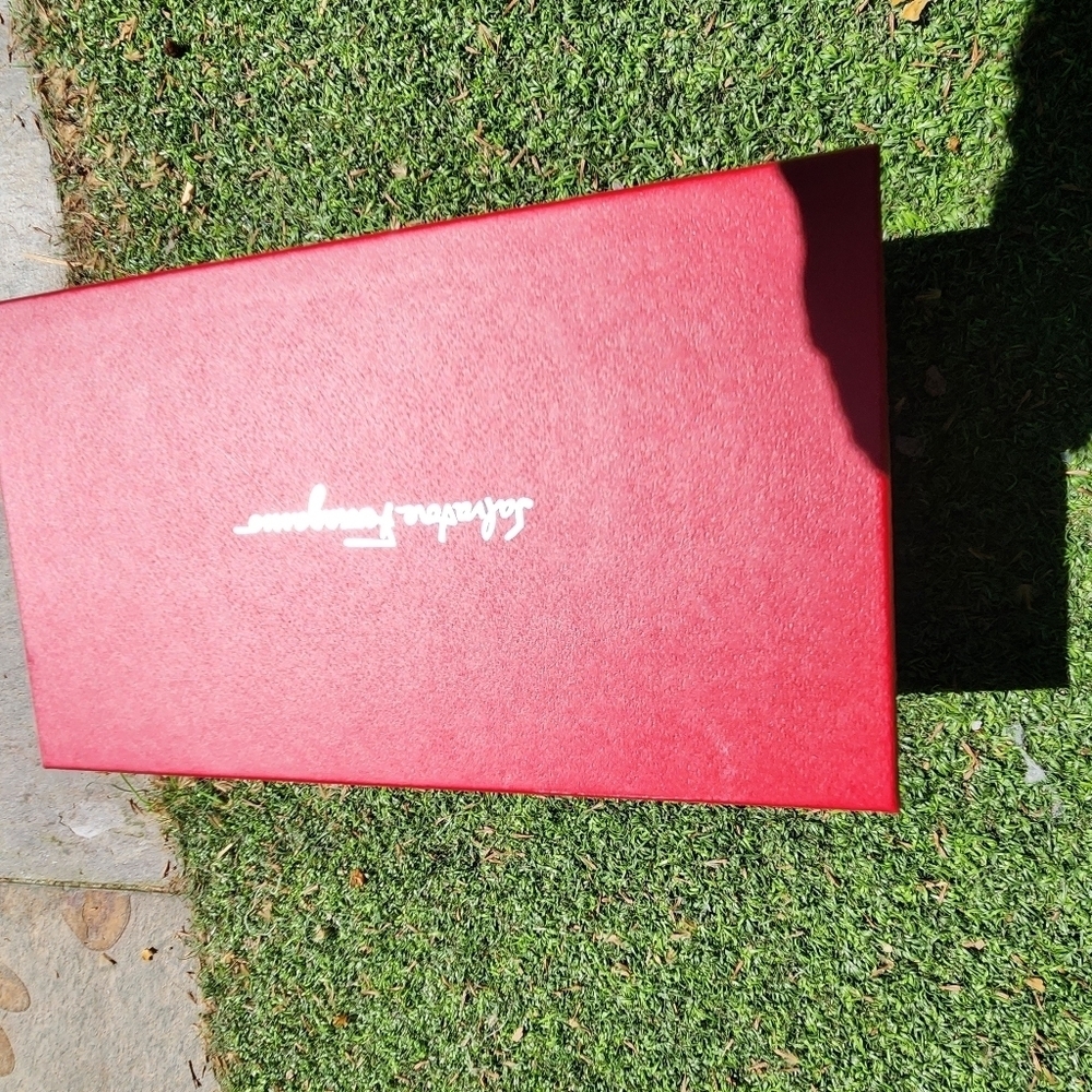 NWB Ferragamo Heels - Picture 5 of 12